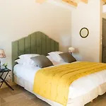Frühstückspension Domaine De Gailhaguet 3*