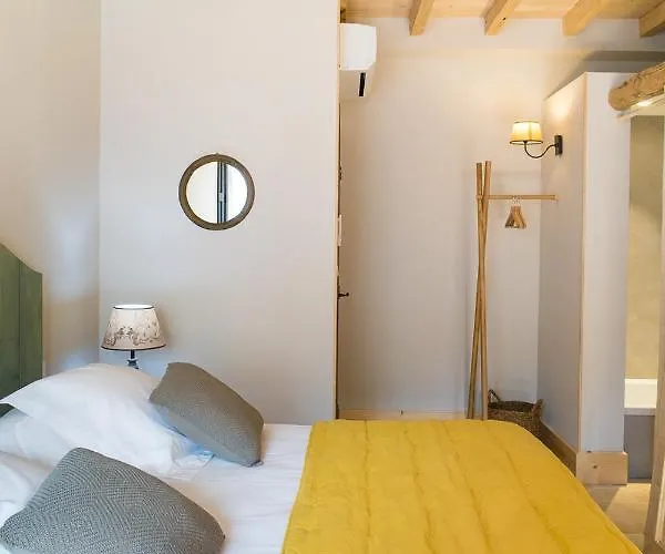 Domaine De Gailhaguet Bed & Breakfast